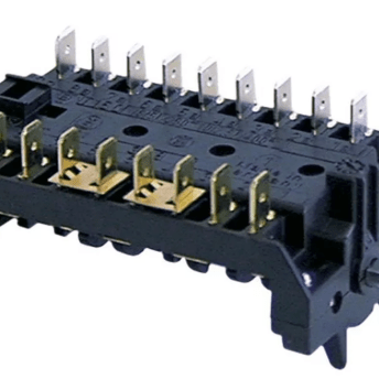Horeca Parts - Przełącznik krzywkowy 5 pozycyjny sekwencja 0-1-2-3-4 16A 9NO 6x4,6mm dł. mocowania 23mm podł. męskie 6,3mm plastik